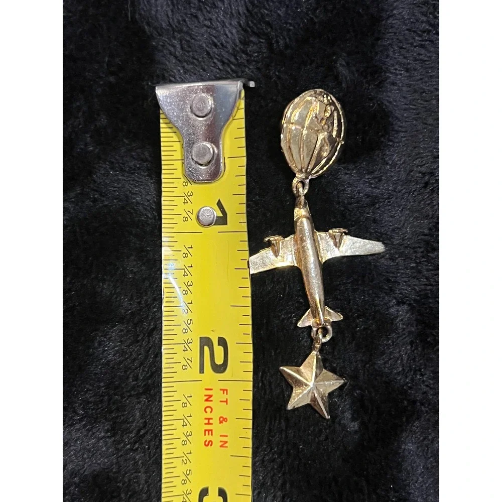 Vintage Gold Tone Earth, Airplane & Star Dangle Pin / Tie Tack Approx.‎ 2.25 